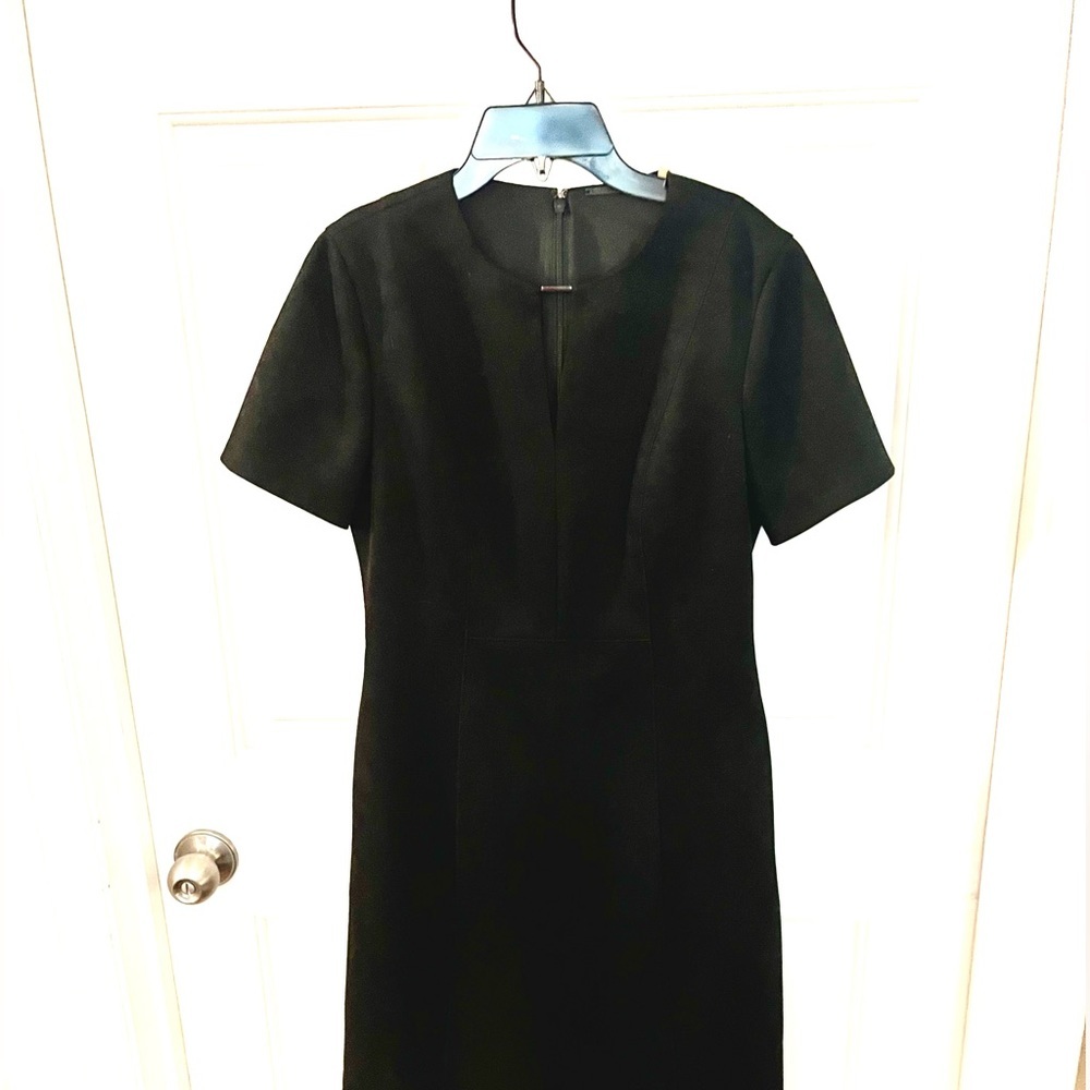 NWT Ellen Taharii black dress